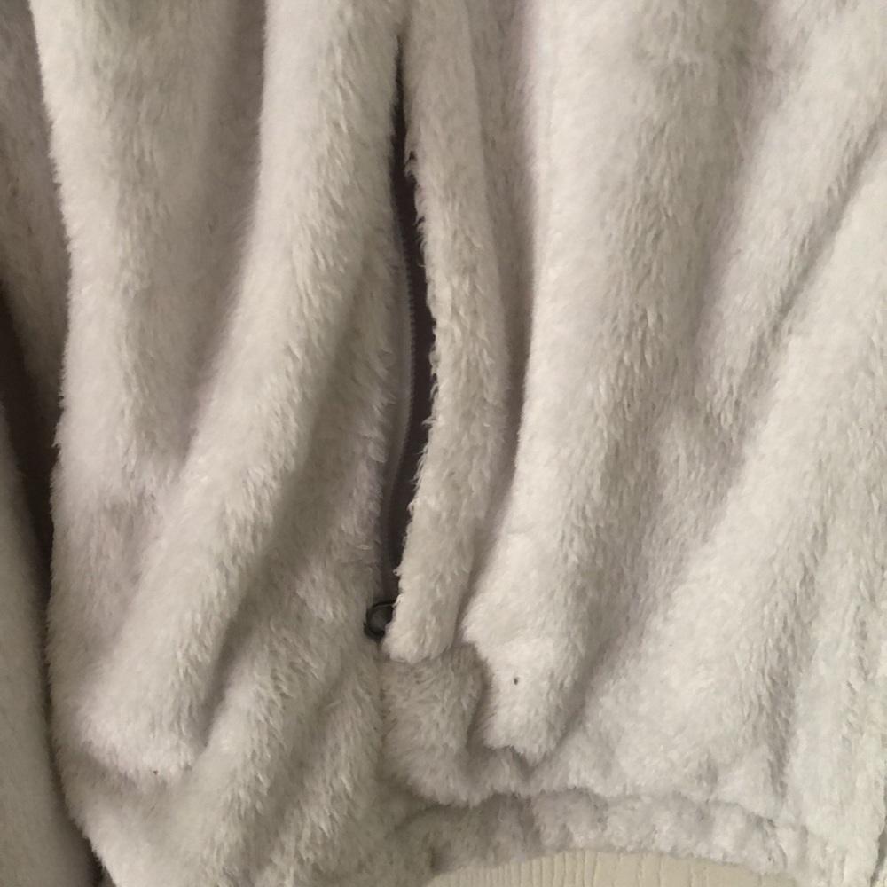 The north face Sherpa white zip up drawstring jacket - Picture 3 of 10